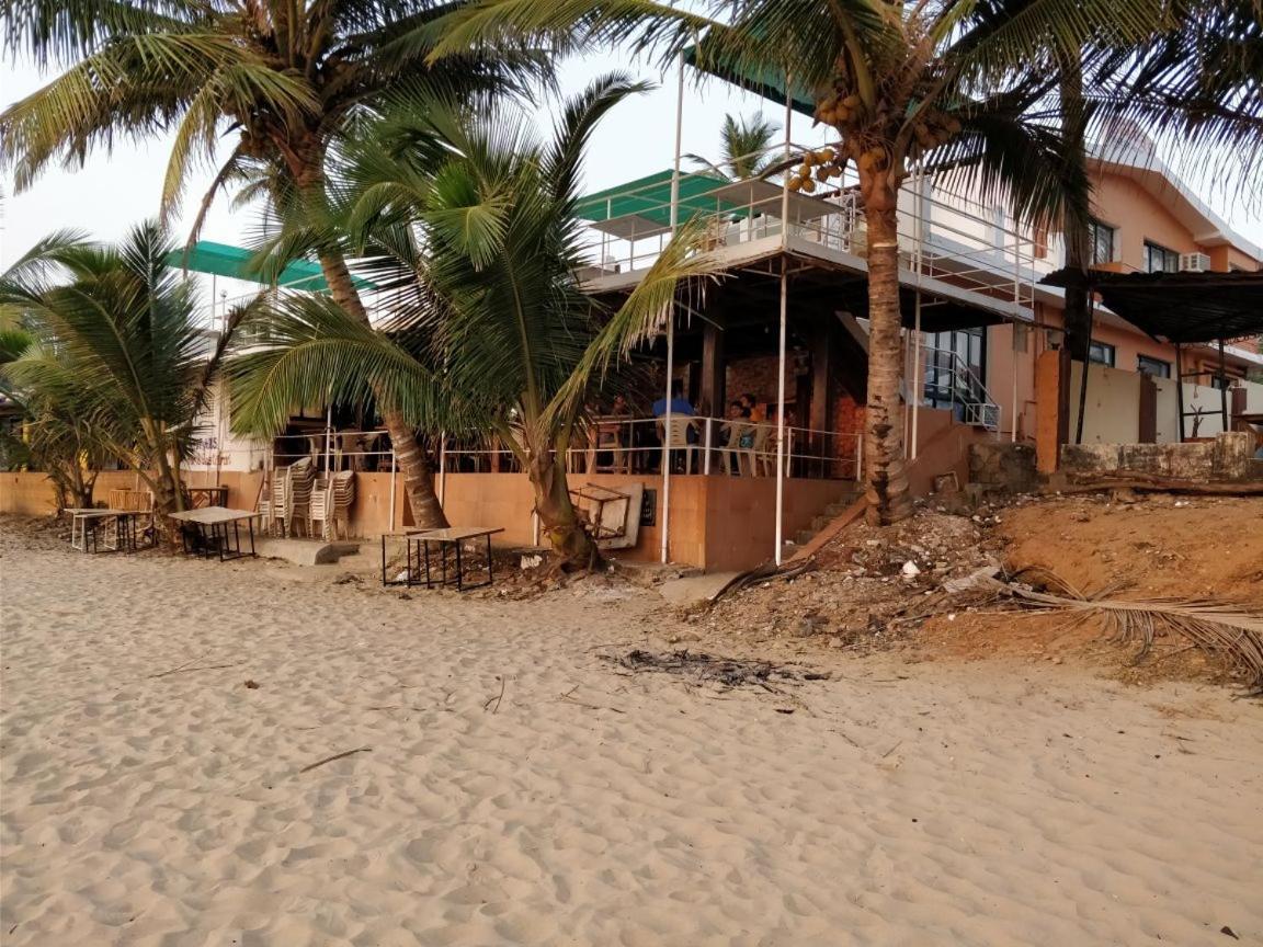 Saritas Guest House - Bogmalo Beach Buitenkant foto